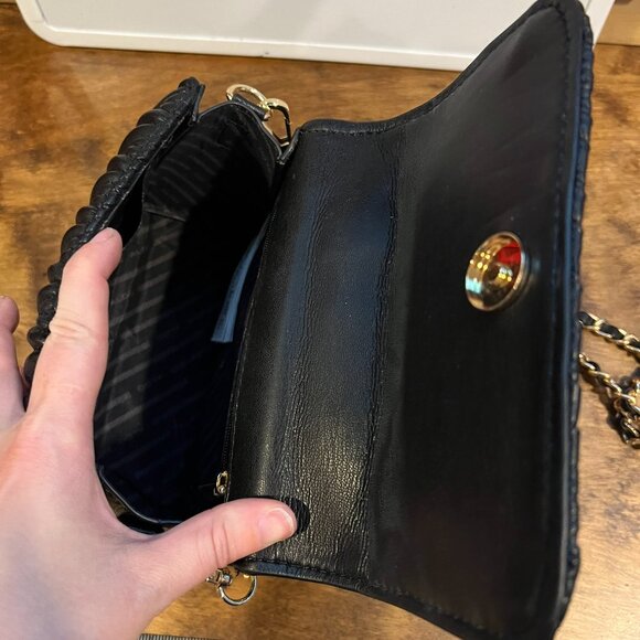 Womens Aldo handbag come with a chain strap - Picture 5 of 6